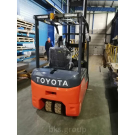 Электрический вилочный погрузчик Toyota 1.5т