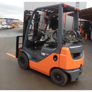 Вилочный погрузчик Toyota FGF15