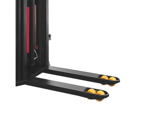 Самоходный штабелер PROLIFT SDK 1656 li-ion