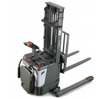 Самоходный штабелер ES15 Li-Ion FTX600 EPS-PL 680×1150