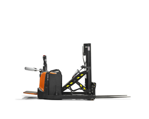 Электрический штабелер Toyota SPE120XR (Исполнение с защитой от коррозии)