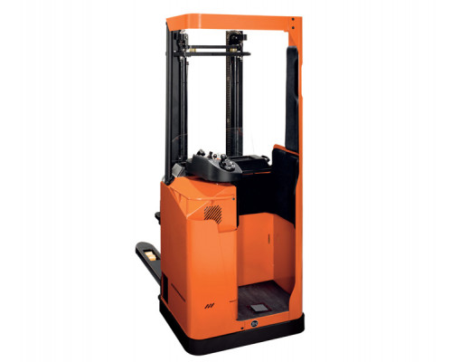 Штабелер Toyota SSE135L