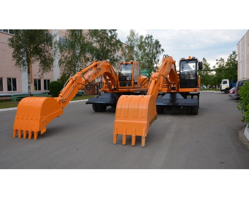 Экскаватор пневмоколесный EW-1400А