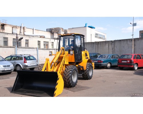 Универсальный погрузчик АМКОДОР 320