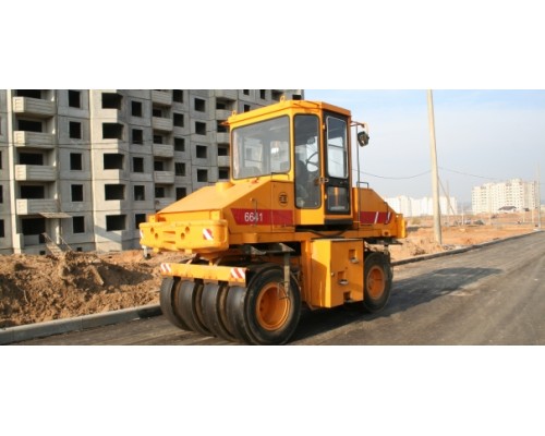 Каток статический пневмошинный самоходный АМКОДОР 6641