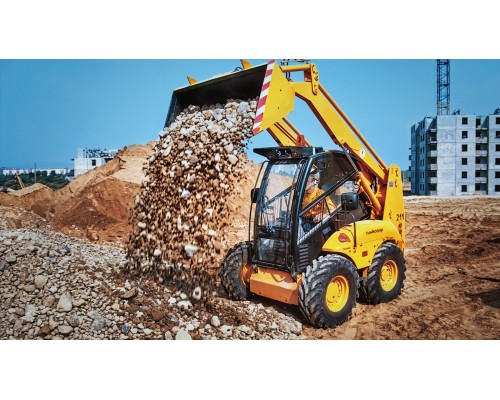 Погрузчик универсальный с бортовым поворотом АМКОДОР 211