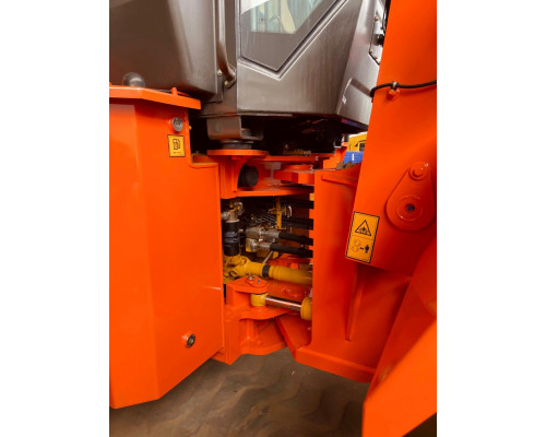 Фронтальный погрузчик XGMA XG968N