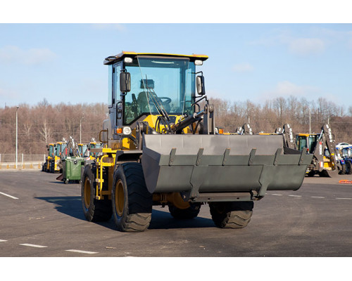 Фронтальный погрузчик WL820H