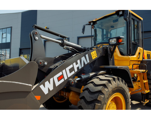 Фронтальный погрузчик WL836H