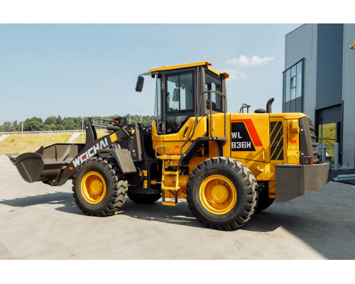 Фронтальный погрузчик WL836H
