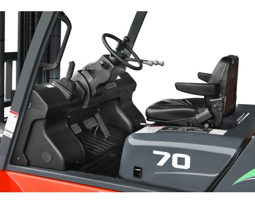 Дизельный автопогрузчик HELI CPCD70G (7 т)